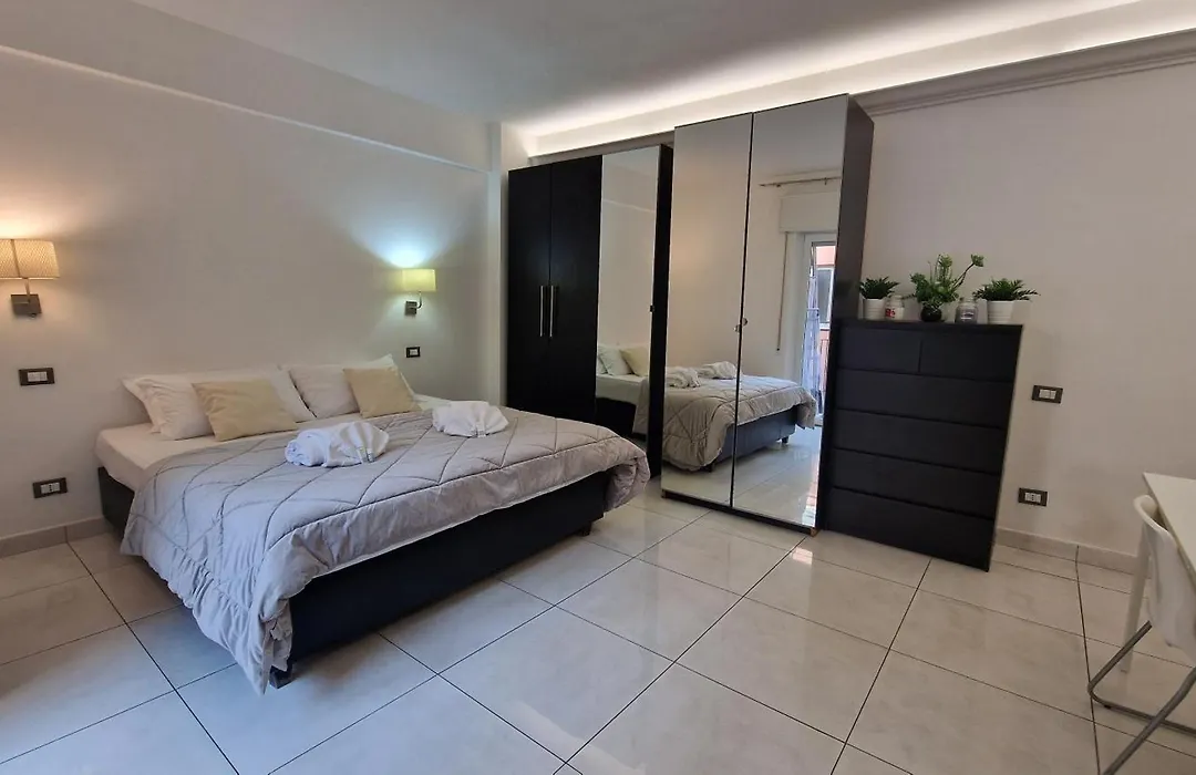 Lg Colosseum Rome Apartment-1